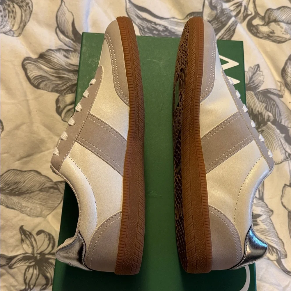 J.Crew field sneakers in metallic BT984